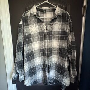 Wild Fable Black and White Casual Button Down Shirt